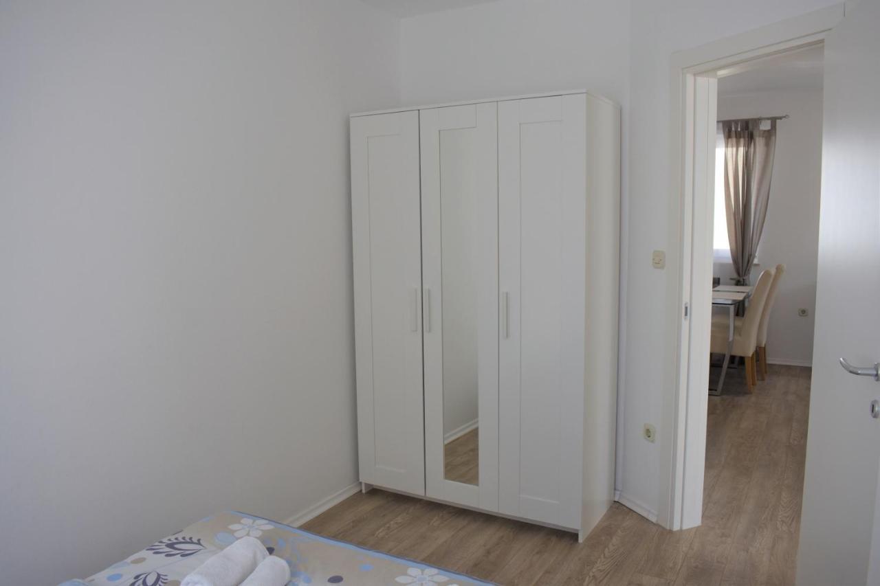 Apartments Janja Murter Luaran gambar